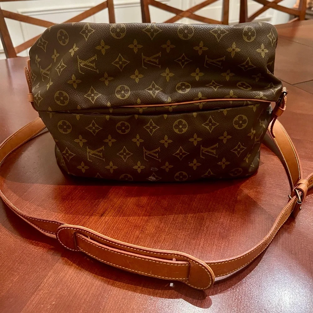 Louis Vuitton Monogram Canvas Crossbody Bag in Brown and Tan - Picture 3 of 16
